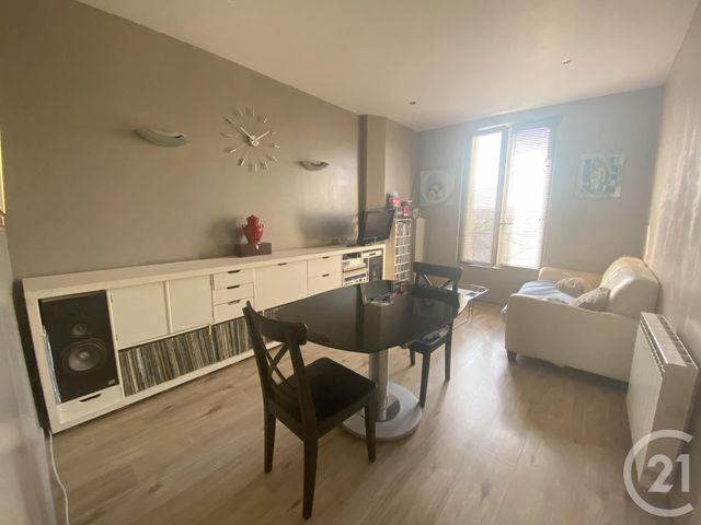 Appartement F2 à vendre - 2 pièces - 48.8 m2 - LIVRY GARGAN - 93 - ILE-DE-FRANCE - Century 21 Agence Du Cèdre